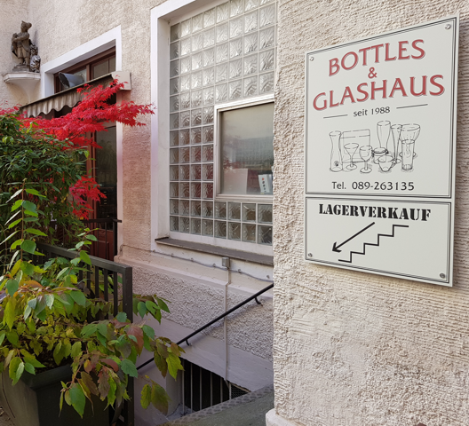 Lagerverkauf-Treppe im Innenhof